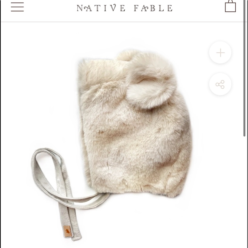 Native Fable Polar Bear Bonnet